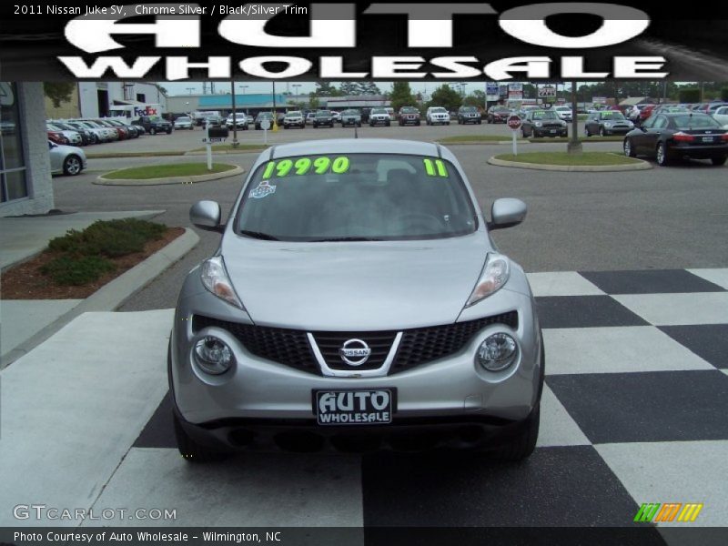Chrome Silver / Black/Silver Trim 2011 Nissan Juke SV