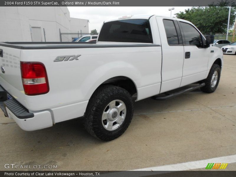 Oxford White / Medium/Dark Flint 2004 Ford F150 STX SuperCab