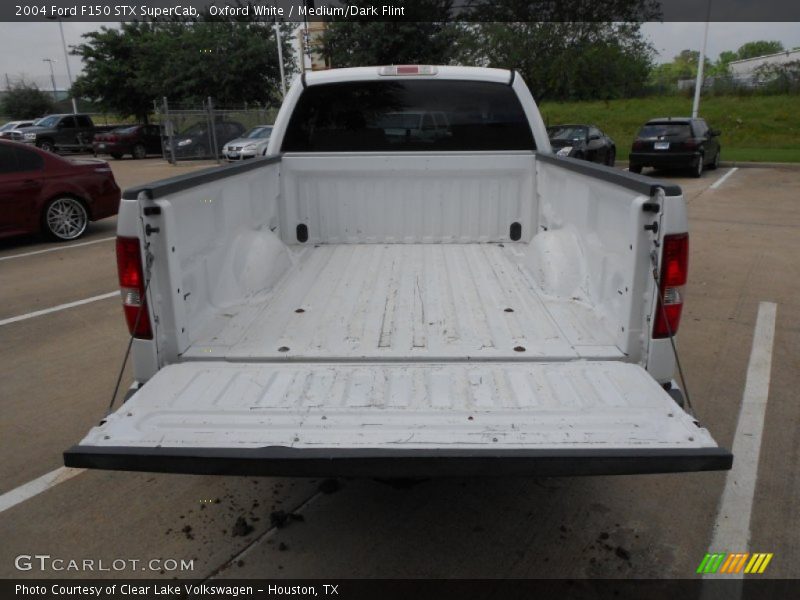 Oxford White / Medium/Dark Flint 2004 Ford F150 STX SuperCab