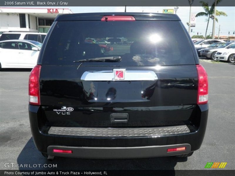 Black Onyx / Gray 2006 Saturn VUE