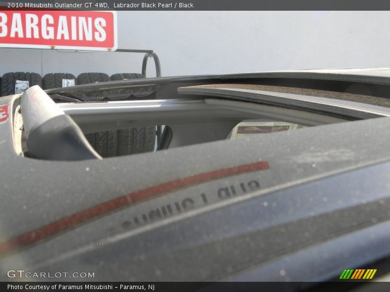 Labrador Black Pearl / Black 2010 Mitsubishi Outlander GT 4WD