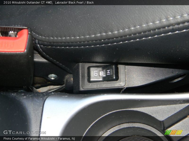 Labrador Black Pearl / Black 2010 Mitsubishi Outlander GT 4WD