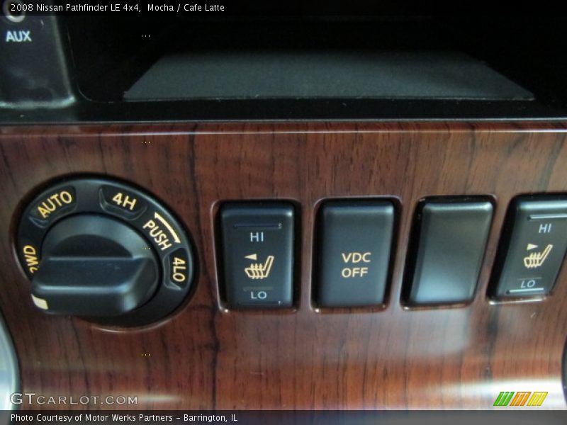 Mocha / Cafe Latte 2008 Nissan Pathfinder LE 4x4