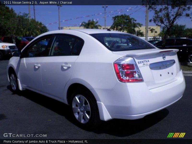 Aspen White / Charcoal 2011 Nissan Sentra 2.0