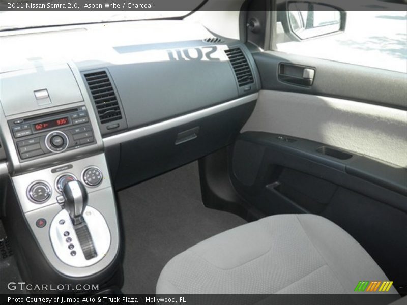 Aspen White / Charcoal 2011 Nissan Sentra 2.0