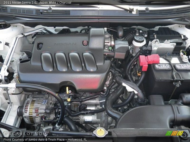 Aspen White / Charcoal 2011 Nissan Sentra 2.0