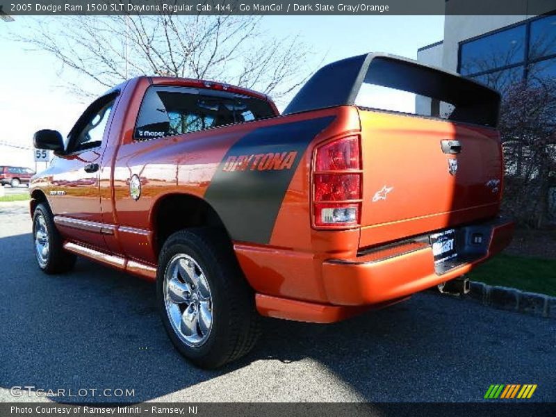 Go ManGo! / Dark Slate Gray/Orange 2005 Dodge Ram 1500 SLT Daytona Regular Cab 4x4