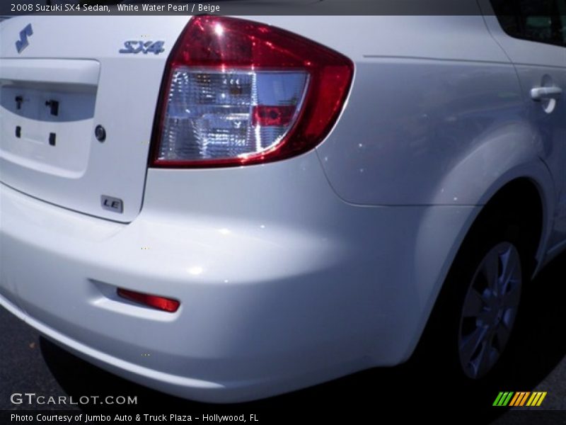 White Water Pearl / Beige 2008 Suzuki SX4 Sedan
