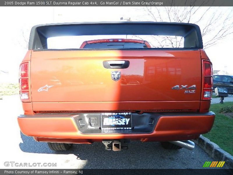 Go ManGo! / Dark Slate Gray/Orange 2005 Dodge Ram 1500 SLT Daytona Regular Cab 4x4