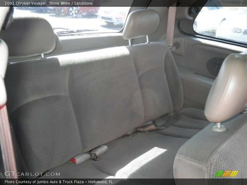 Stone White / Sandstone 2001 Chrysler Voyager