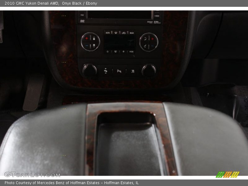 Onyx Black / Ebony 2010 GMC Yukon Denali AWD