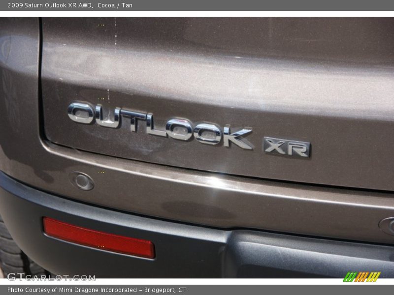 Cocoa / Tan 2009 Saturn Outlook XR AWD