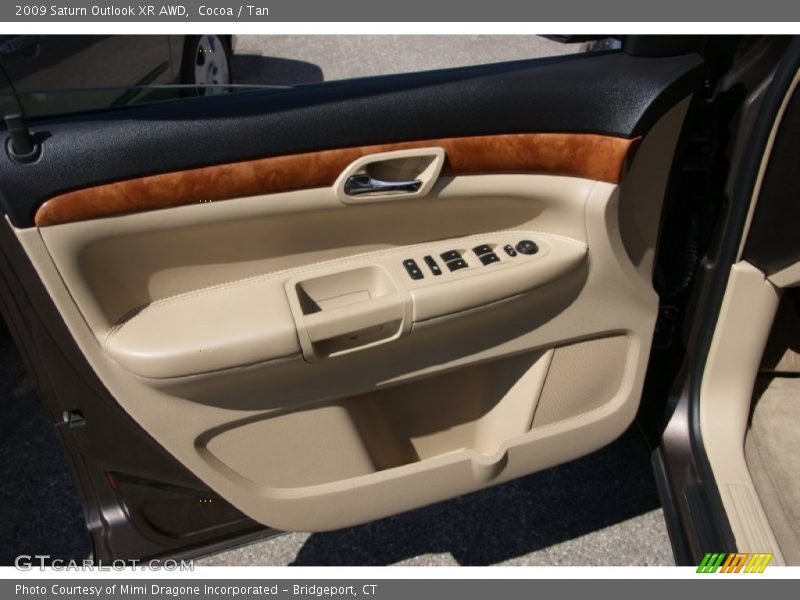 Cocoa / Tan 2009 Saturn Outlook XR AWD