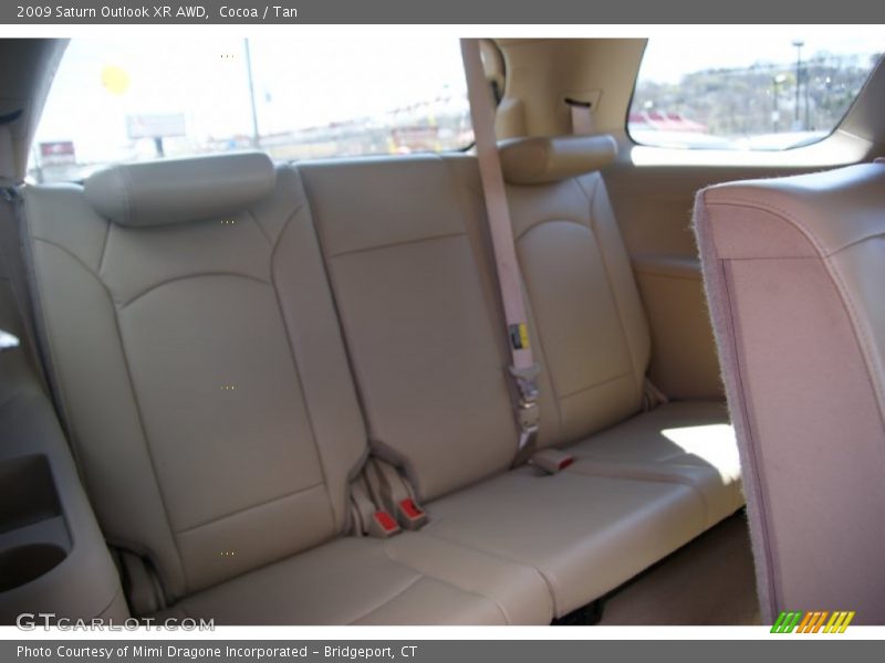 Cocoa / Tan 2009 Saturn Outlook XR AWD