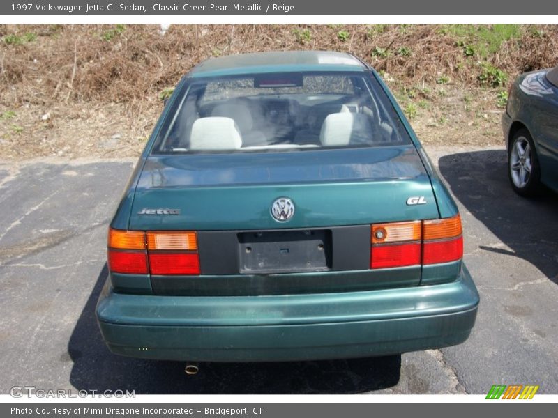 Classic Green Pearl Metallic / Beige 1997 Volkswagen Jetta GL Sedan