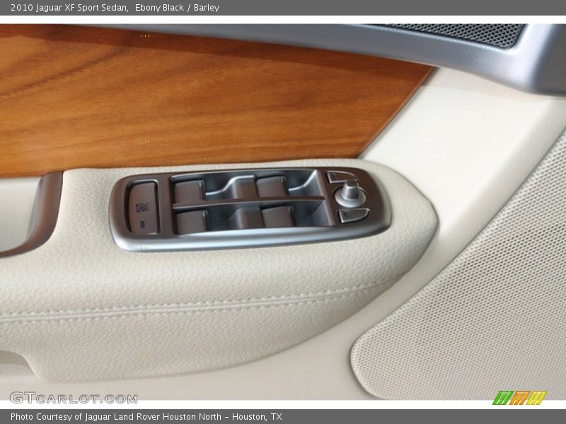 Ebony Black / Barley 2010 Jaguar XF Sport Sedan