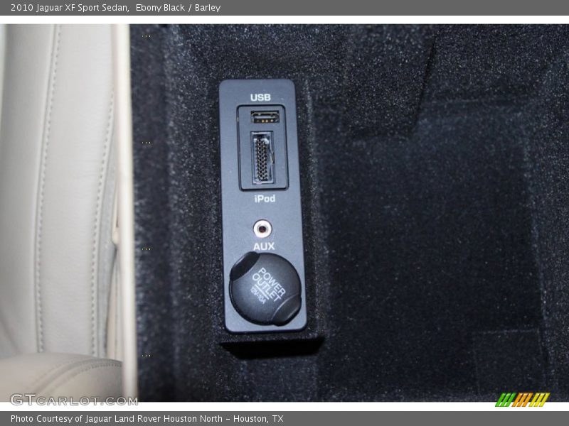 Ebony Black / Barley 2010 Jaguar XF Sport Sedan