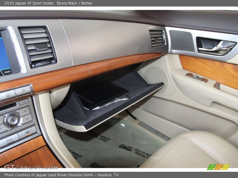 Ebony Black / Barley 2010 Jaguar XF Sport Sedan