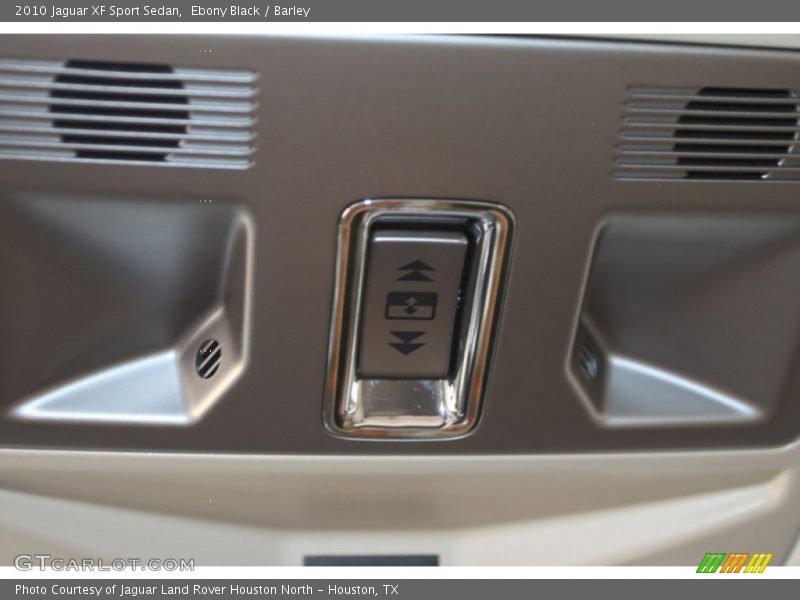 Ebony Black / Barley 2010 Jaguar XF Sport Sedan