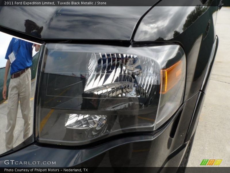 Tuxedo Black Metallic / Stone 2011 Ford Expedition Limited