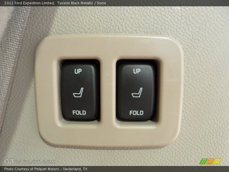 Tuxedo Black Metallic / Stone 2011 Ford Expedition Limited