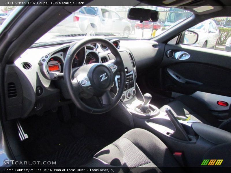 Gun Metallic / Black 2011 Nissan 370Z Coupe