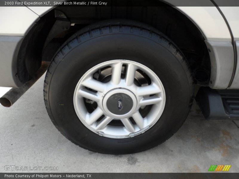  2003 Expedition XLT Wheel