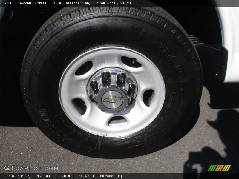 Summit White / Neutral 2011 Chevrolet Express LT 3500 Passenger Van