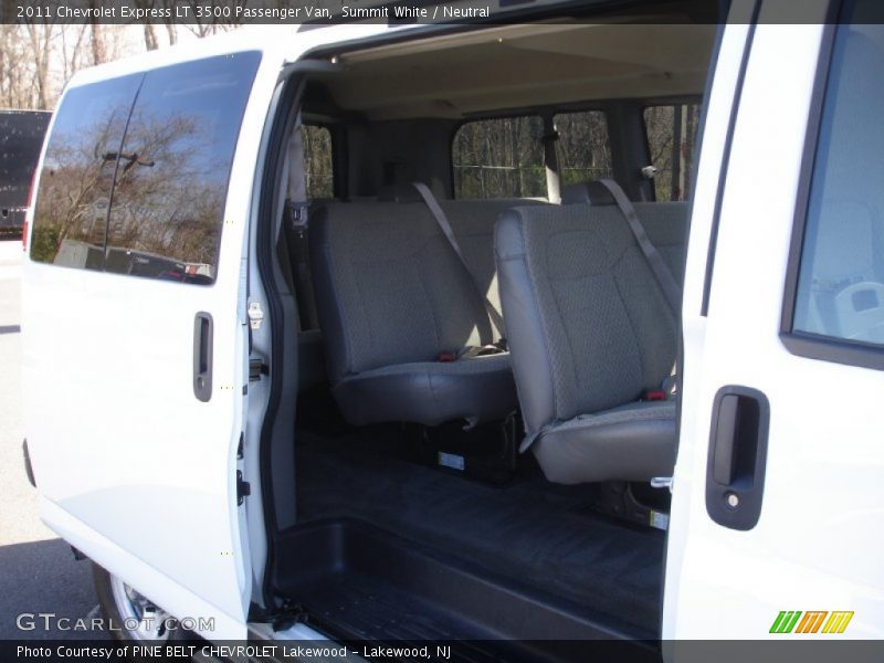 Summit White / Neutral 2011 Chevrolet Express LT 3500 Passenger Van
