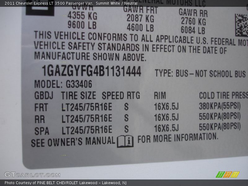 Summit White / Neutral 2011 Chevrolet Express LT 3500 Passenger Van