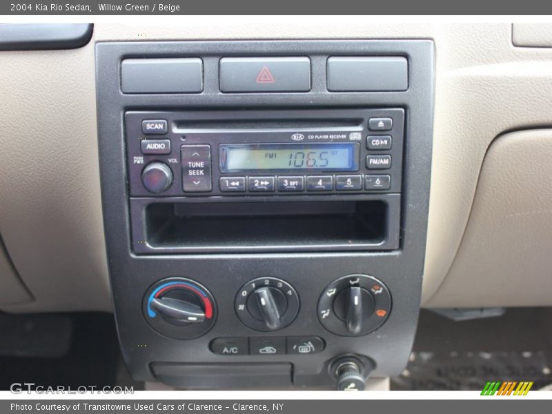 Willow Green / Beige 2004 Kia Rio Sedan