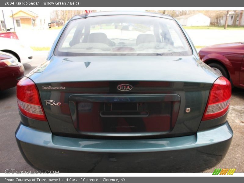 Willow Green / Beige 2004 Kia Rio Sedan