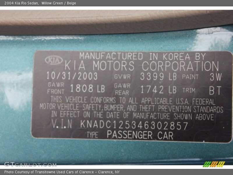 Willow Green / Beige 2004 Kia Rio Sedan