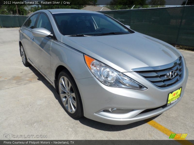 Radiant Silver / Gray 2012 Hyundai Sonata SE