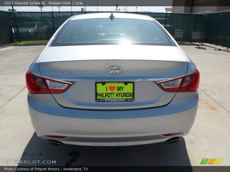 Radiant Silver / Gray 2012 Hyundai Sonata SE