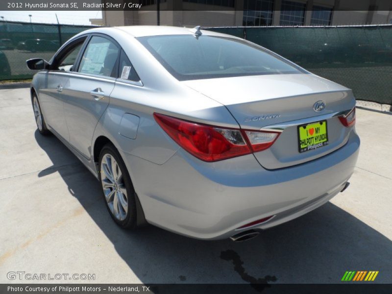 Radiant Silver / Gray 2012 Hyundai Sonata SE