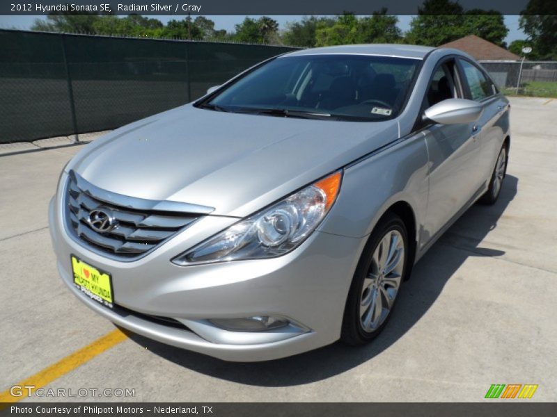Radiant Silver / Gray 2012 Hyundai Sonata SE
