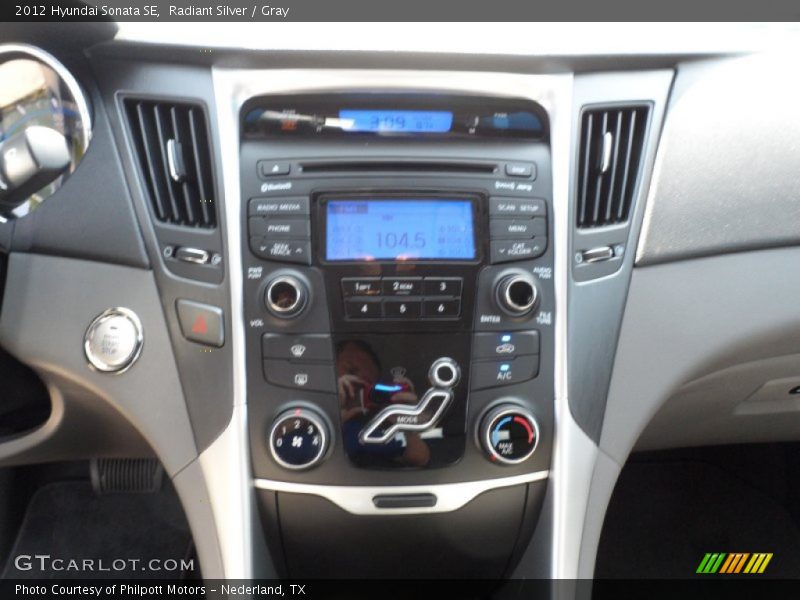 Radiant Silver / Gray 2012 Hyundai Sonata SE