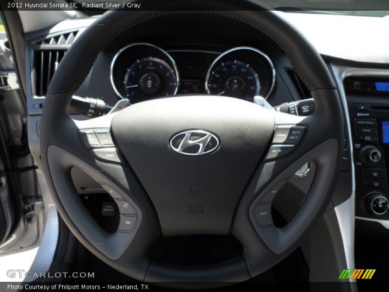 Radiant Silver / Gray 2012 Hyundai Sonata SE