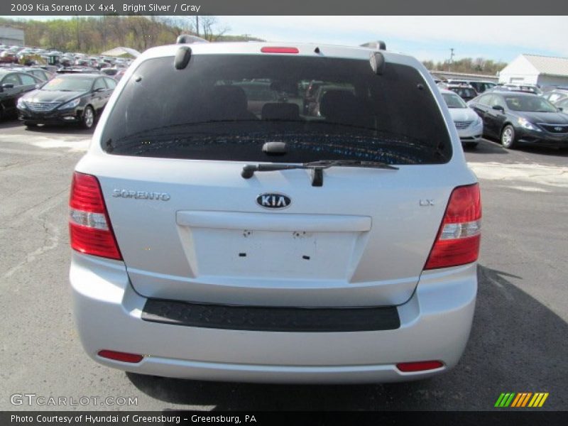 Bright Silver / Gray 2009 Kia Sorento LX 4x4