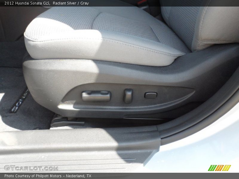 Radiant Silver / Gray 2012 Hyundai Sonata GLS