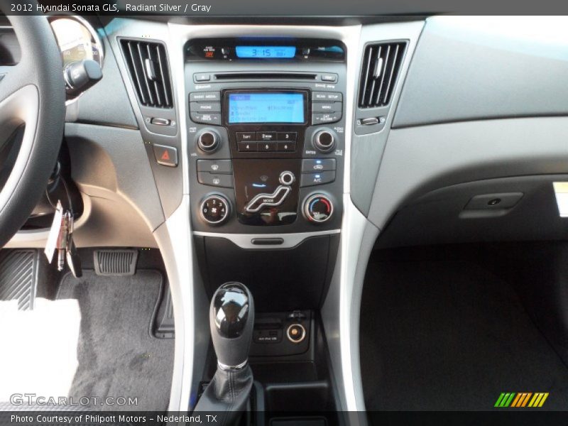 Radiant Silver / Gray 2012 Hyundai Sonata GLS