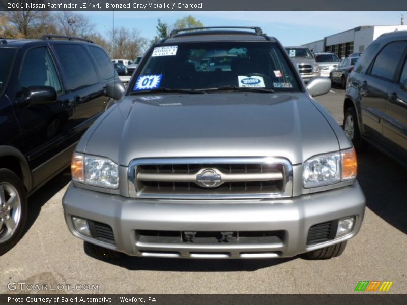 Bronzed Gray Metallic / Charcoal 2001 Nissan Pathfinder LE 4x4