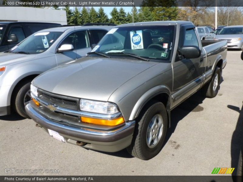 Light Pewter Metallic / Graphite 2000 Chevrolet S10 LS Regular Cab 4x4
