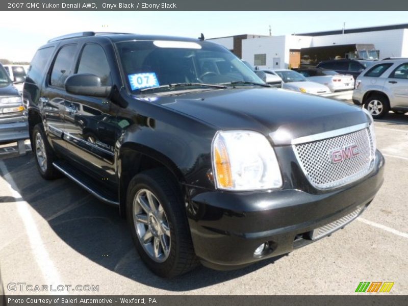 Onyx Black / Ebony Black 2007 GMC Yukon Denali AWD