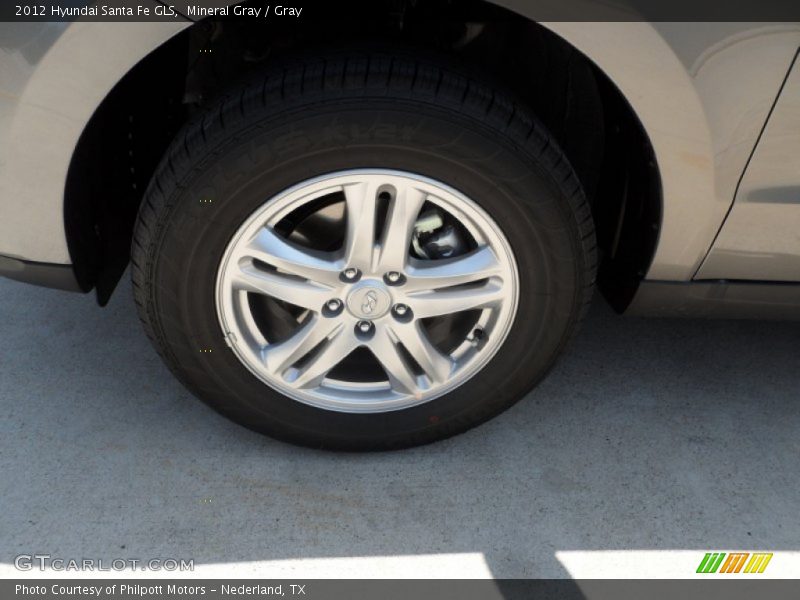 Mineral Gray / Gray 2012 Hyundai Santa Fe GLS
