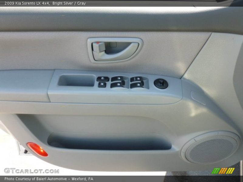 Bright Silver / Gray 2009 Kia Sorento LX 4x4