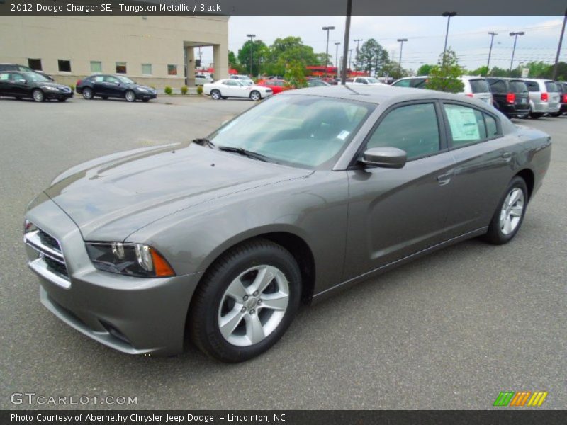 Front 3/4 View of 2012 Charger SE
