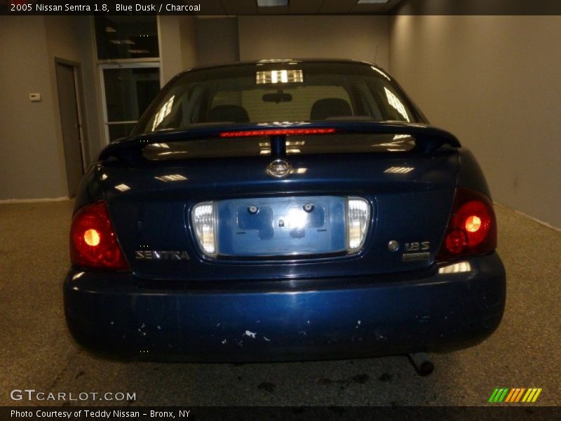 Blue Dusk / Charcoal 2005 Nissan Sentra 1.8