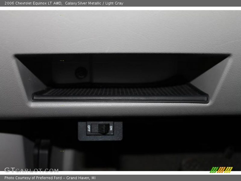 Galaxy Silver Metallic / Light Gray 2006 Chevrolet Equinox LT AWD